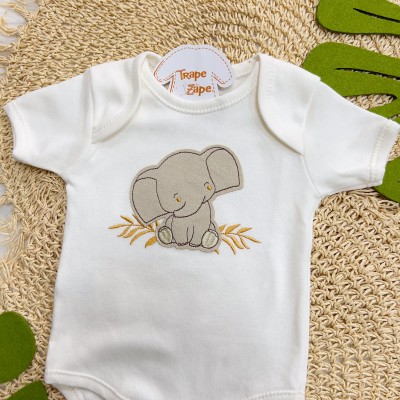 CONJ. DE MALHA 3 PEÇAS - Folhagem Elefante - Off White e Bege CONJ. DE MALHA 3 PEÇAS - Folhagem Elefante - Off White e Bege